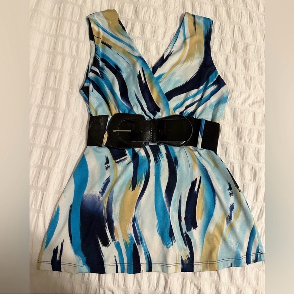 JW Sleeveless Abstract Print Top with Belt